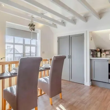 Studio Flat In Heritage Triangle, Diss Exterior photo